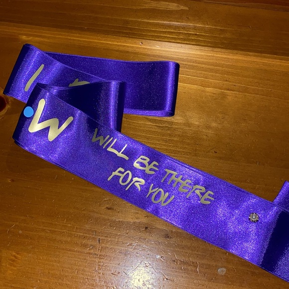 FRIENDS Themed I DO CREW Bachelorette Sash - Picture 2 of 4